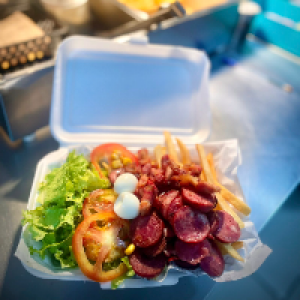 PÃO,  2 CARNES 56G,  CHEDDAR,  CATUPIRY,  BACON,  CALABRESA,  2 OVOS,  2 QUEIJOS,  2 PRESUNTOS,  MILHO,  ALFACE,  TOMATE,  OVO DE CODORNA,  BATATA FRITA OU PALHA